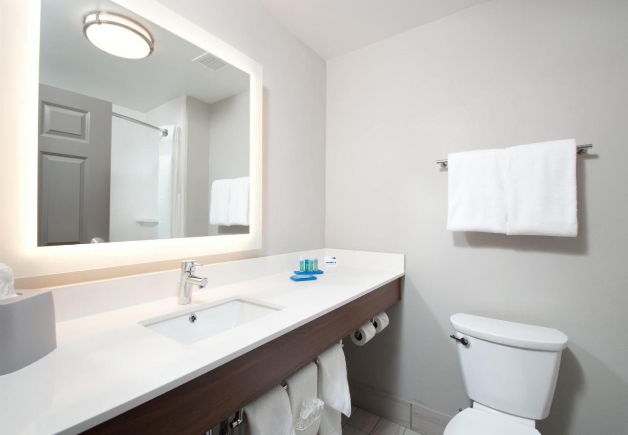 Holiday Inn Express Quantico - Stafford By Ihg Dış mekan fotoğraf